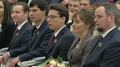 Лауреаты премии в области науки и инноваций для молодых ученых за 2016 год Дмитрий Сергеевич Блау, Елена Викторовна Лущевская и Станислав Владимирович Пославский о своем исследовании